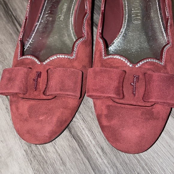 Salvatore Ferragamo Vara suede calf pumps NEW - Picture 4 of 8